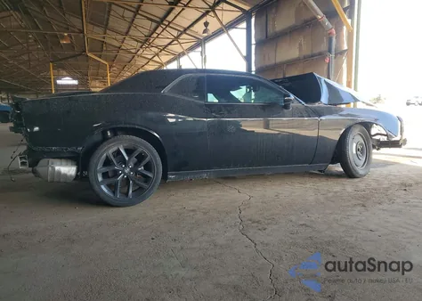 2022 Dodge Challenger Gt z USA, uszkodzony, nr VIN 2C3CDZJG9NH210864
